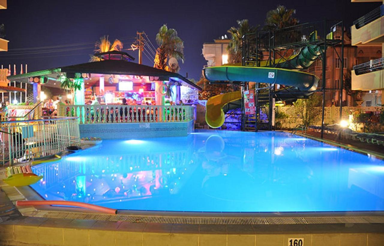 מרמריס Maxwell Holiday Club מראה חיצוני תמונה