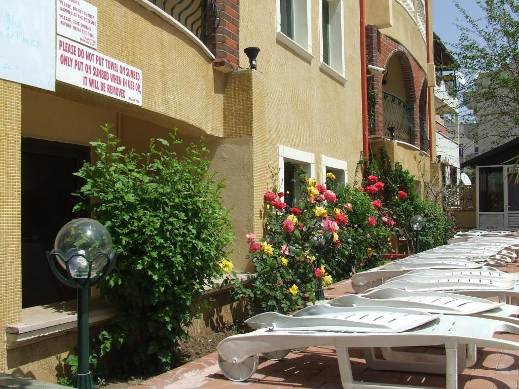 מרמריס Maxwell Holiday Club מראה חיצוני תמונה